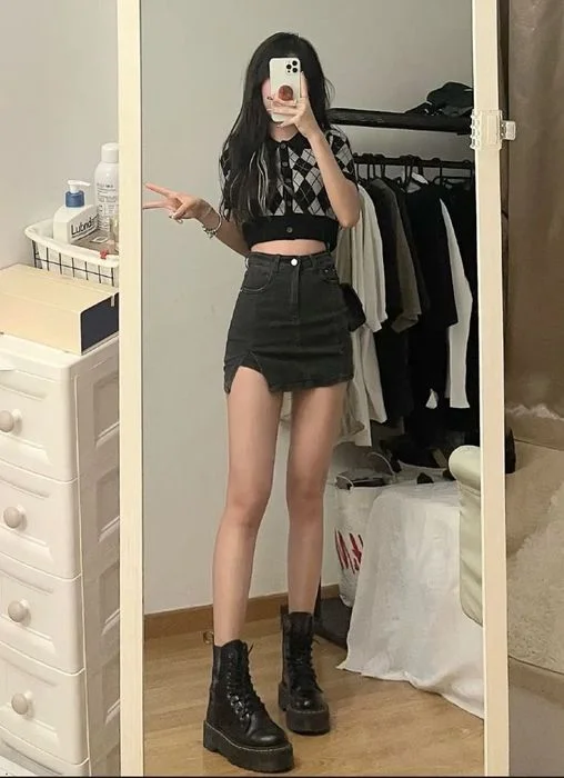 Mẫu sex mặc váy thứ 47