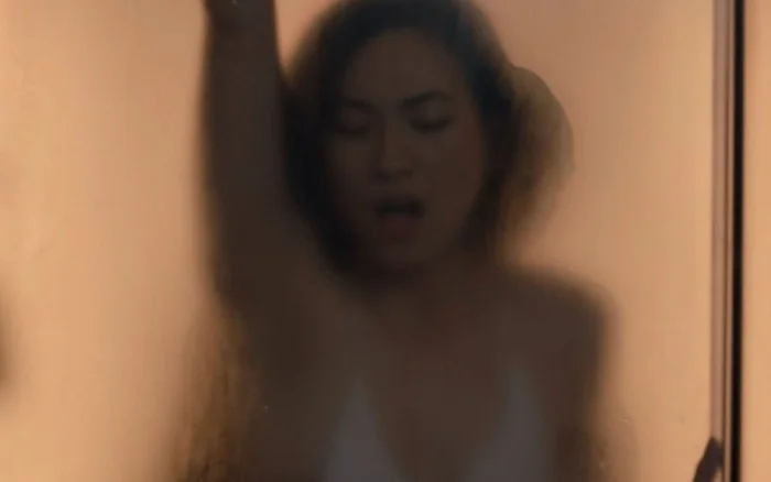 Phim 18+ có Miu Lê, Phương Anh Đào: Sa đà vào cảnh nóng, thừa thãi và phản cảm (2)