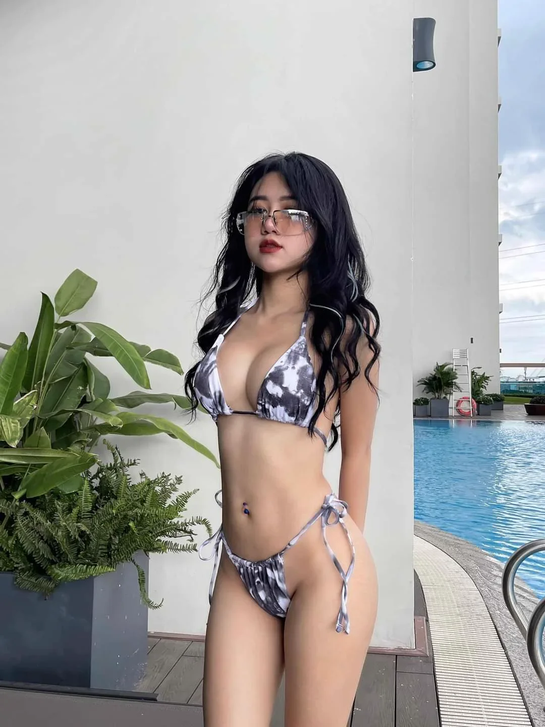 Vietnam Sexy Celebs on X: "Hot girl Lê Kim Loan 🤤" / X