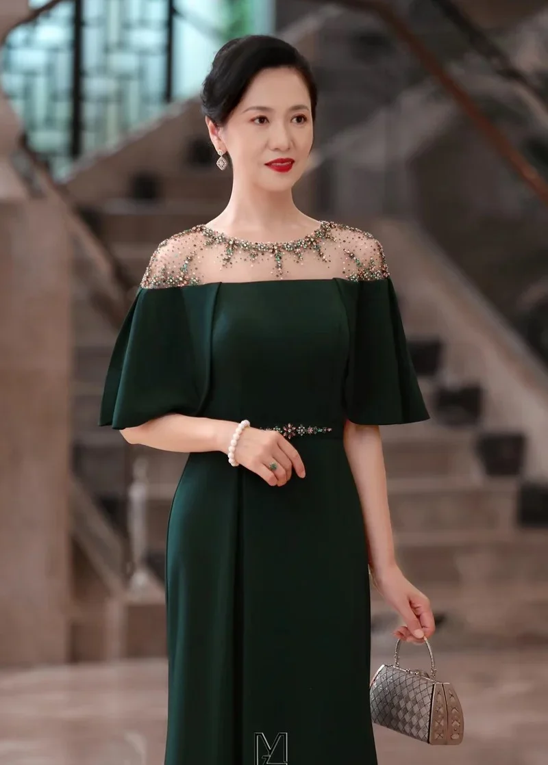 Đầm Dạ Hội Dáng Áo Dài Cách Tân