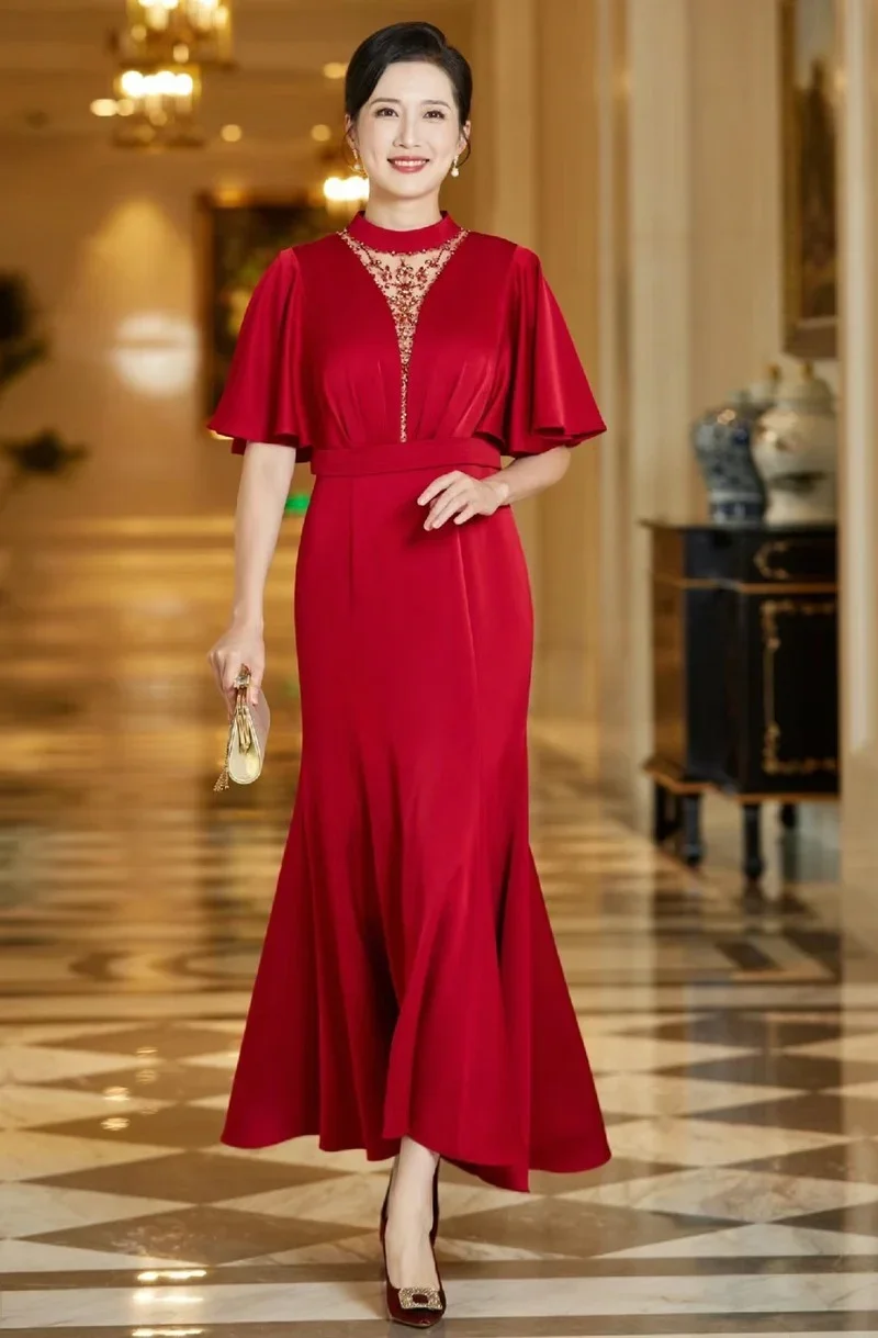 Đầm Dạ Hội Cổ Tròn Tay Dài