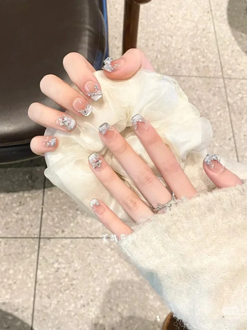 những mẫu nail đẹp cho móng ngắn (9)