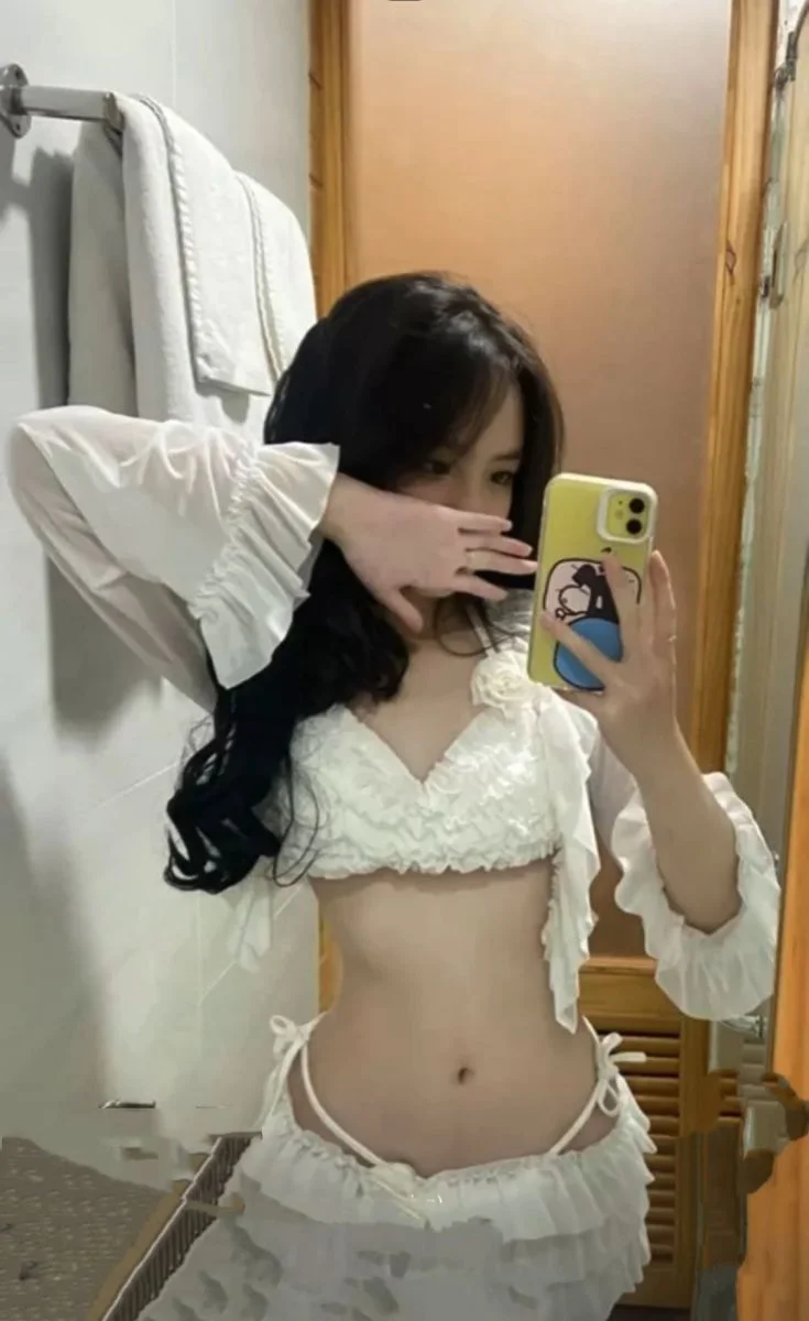gái mặc bikini sex (69)