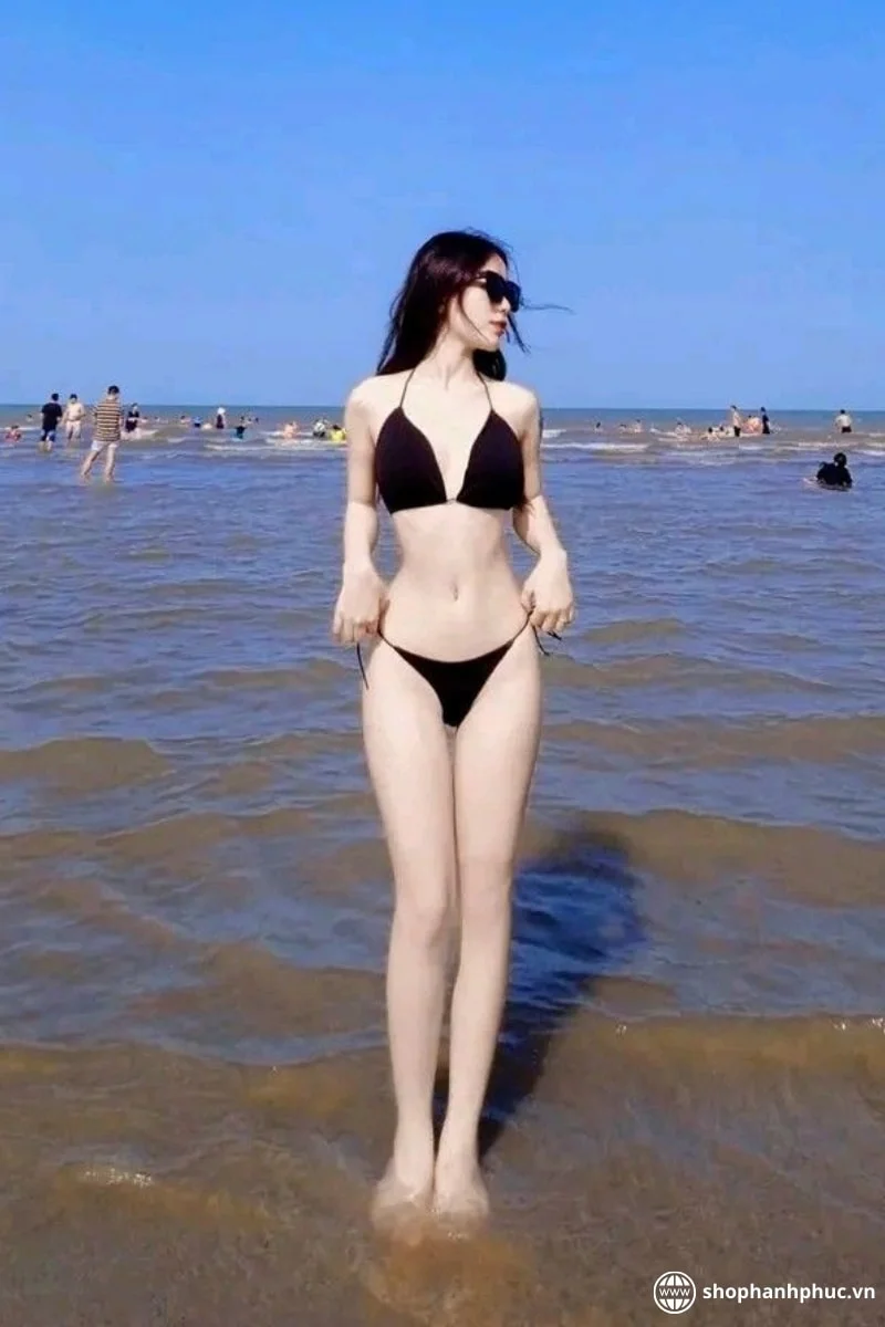 Ảnh 18 minh hoạ gái mặc bikini sex