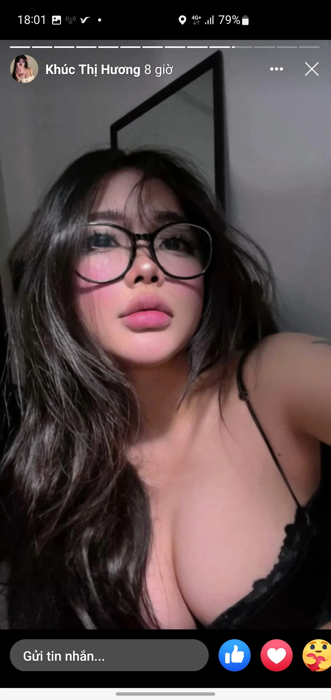 Ảnh chân dung Khúc Thị Hương mặc áo đen, liên quan đến từ khóa khúc thị hương sex.
