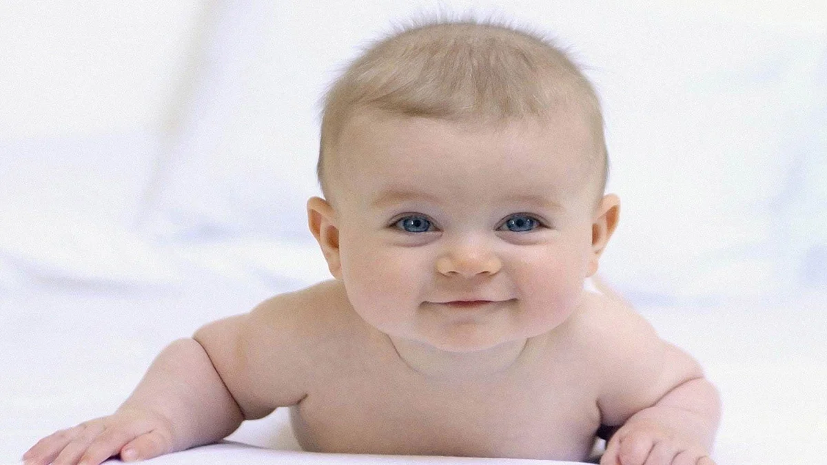 Ảnh em bé cười dễ thương cute
