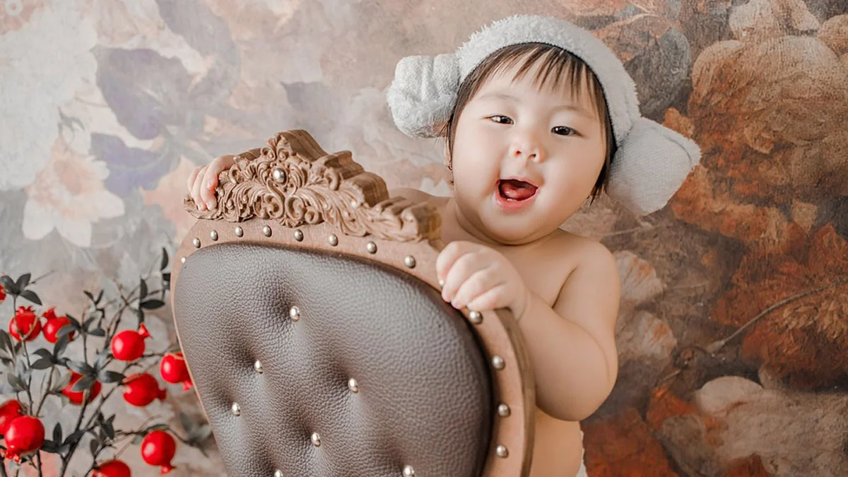 tải hình Ảnh em bé gái cười tươi