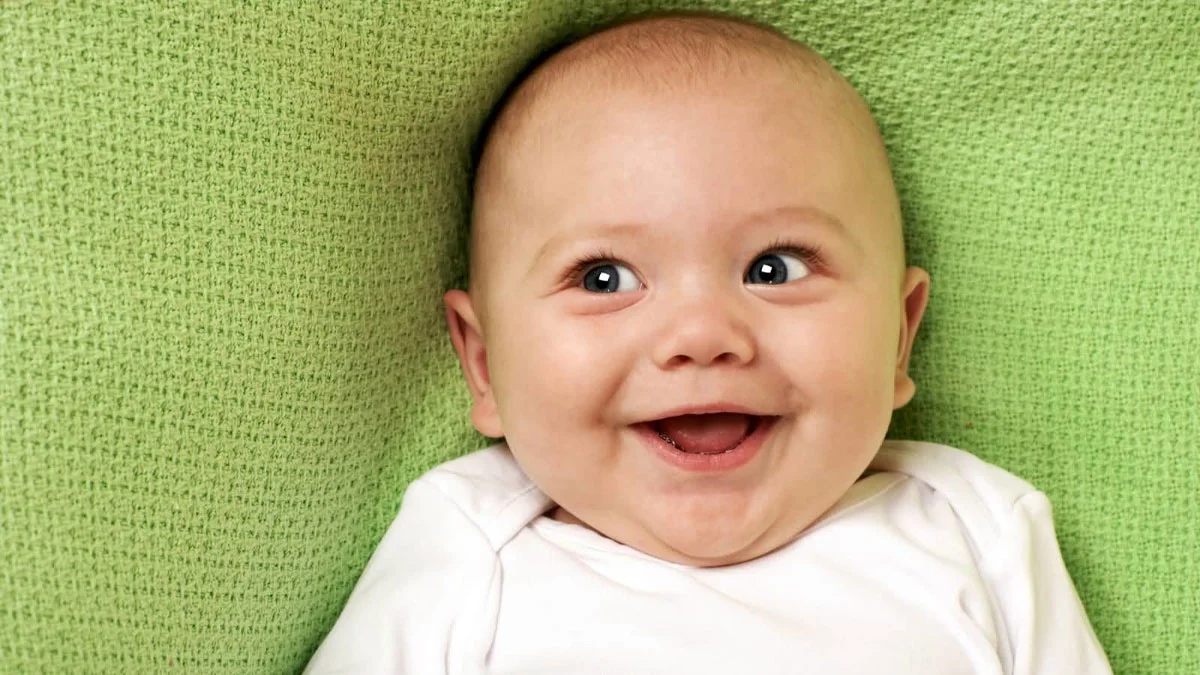 Ảnh em bé cười hồn nhiên đpẹ nhất