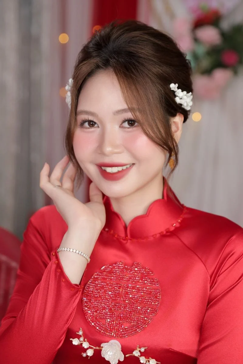 Top 7 Kiểu Tóc Đẹp Cho Cô Dâu Mặc Áo Dài Ngày Cưới