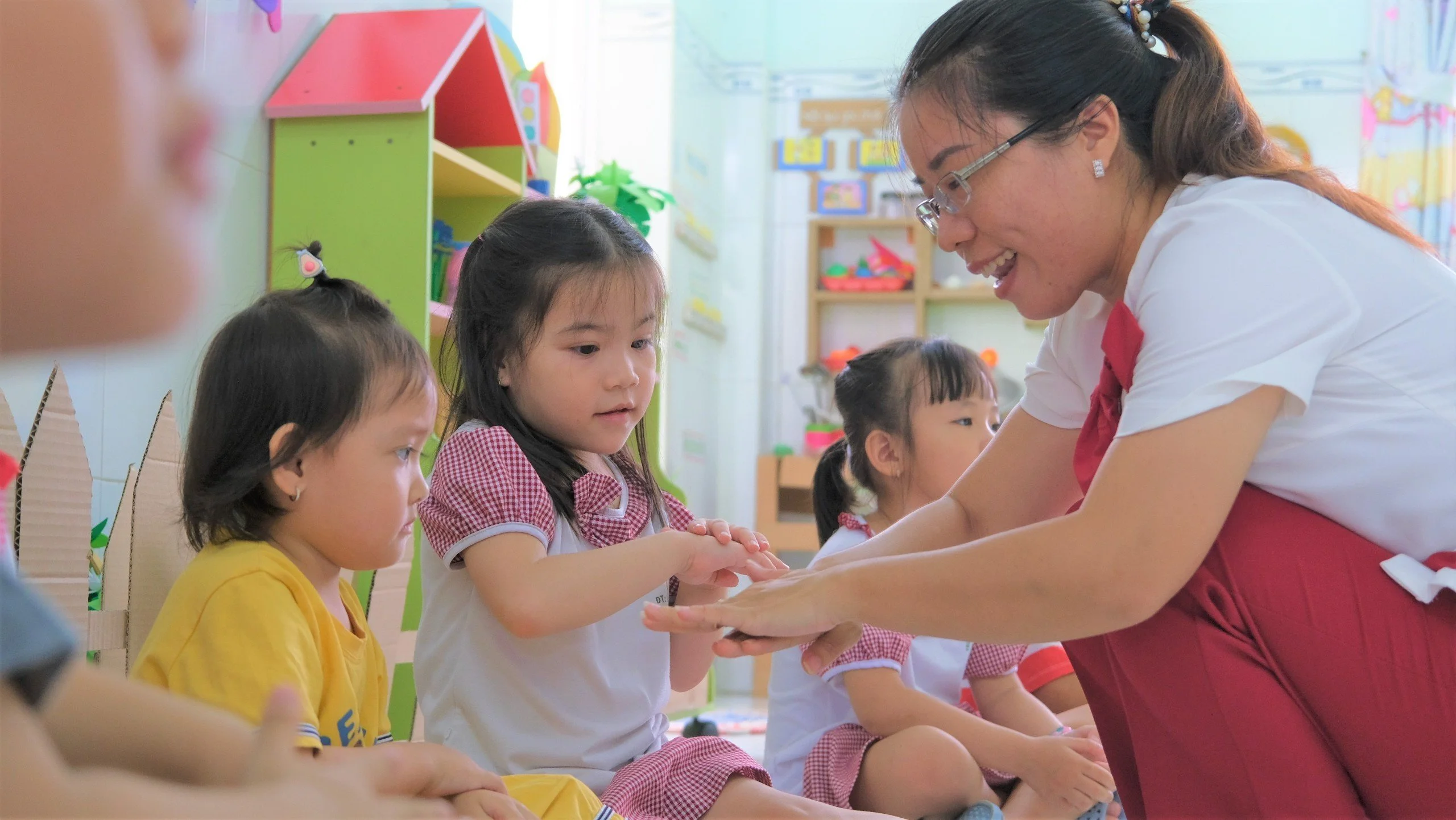 Chia sẻ của giáo viên mầm non về những áp lực vô hình trong nghề