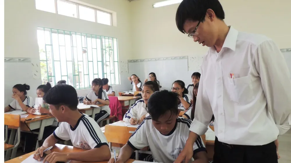 Giáo viên phải luôn là hình ảnh mẫu mực | BÁO SÀI GÒN GIẢI PHÓNG